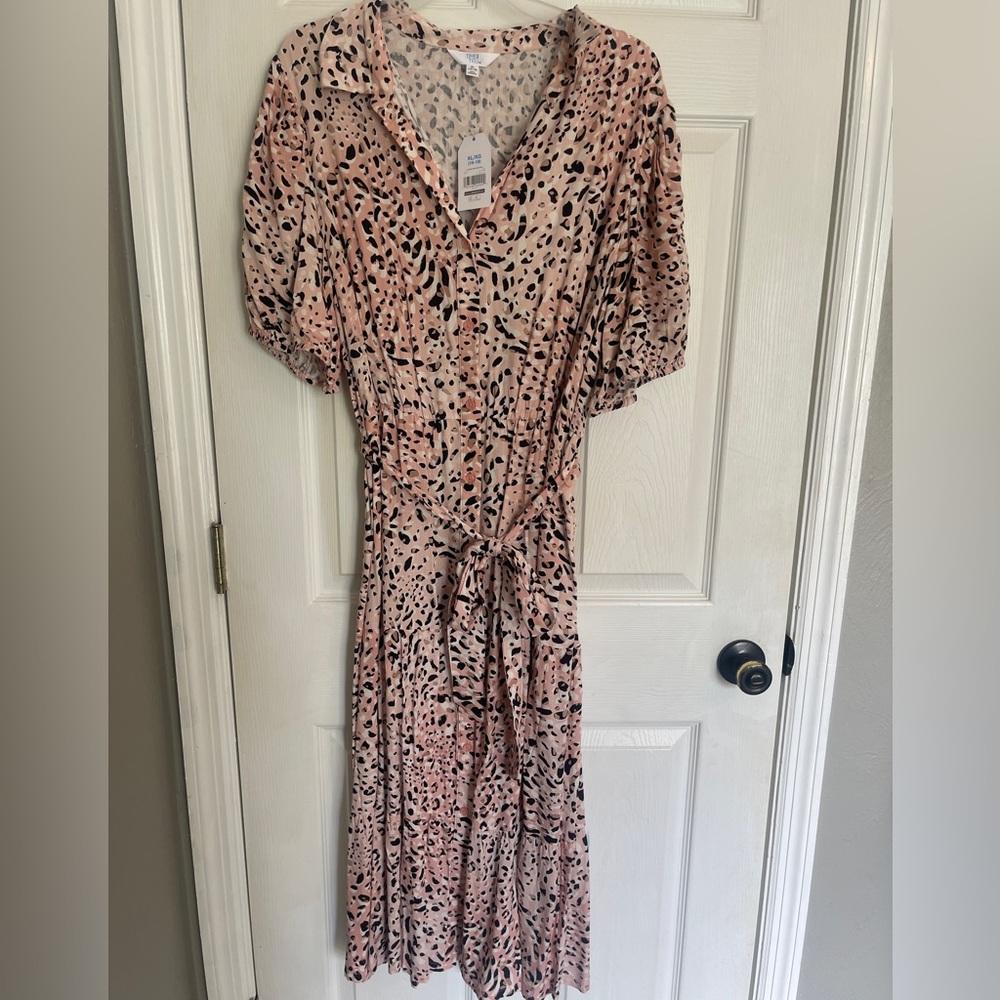 Women’s pink leopard print dress size 16-18 New with tag.